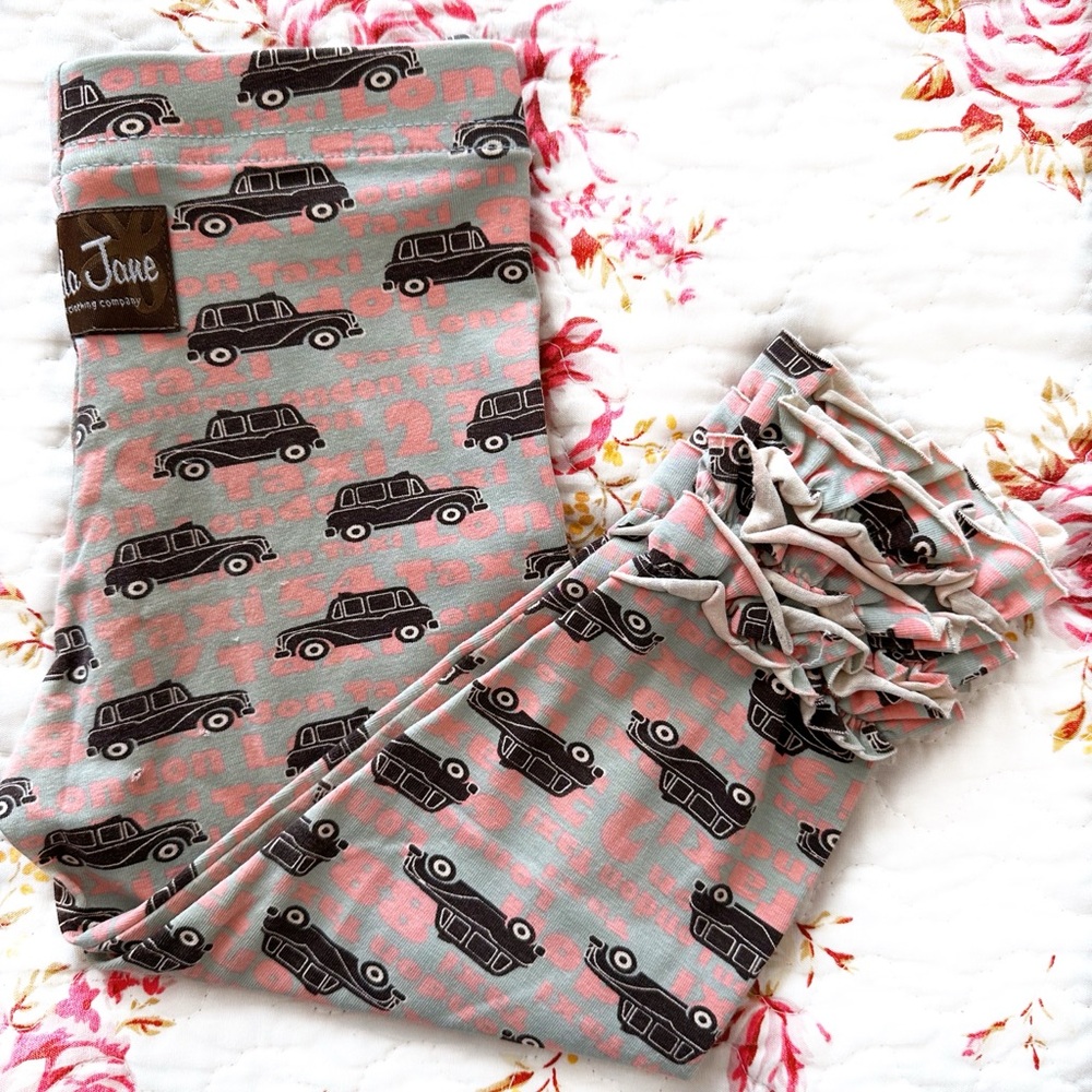 VVHTF. Matilda Jane London Taxi Leggings. Size 4